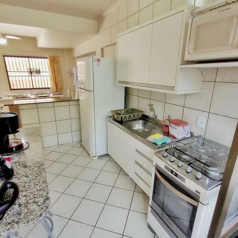 Linda Casa 2 suítes, 30 m praia, até 6 pessoas